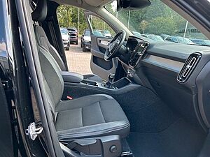 Volvo  T3 MOMENTUM PRO - Cam - Keyless - Frontshzg
