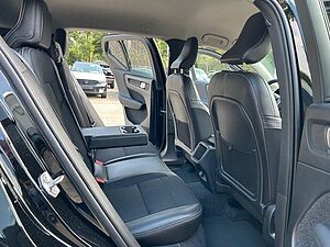 Volvo  T3 MOMENTUM PRO - Cam - Keyless - Frontshzg