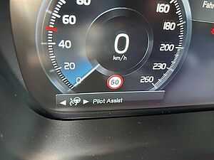 Volvo  T6 Recharge AWD R-DESIGN- Pano - Pilot - H/K