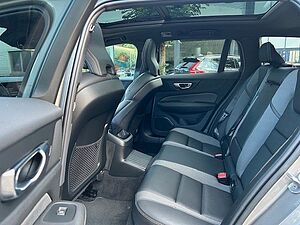 Volvo  T6 Recharge AWD R-DESIGN- Pano - Pilot - H/K