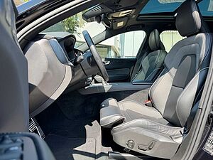 Volvo  T8 AWD R-DESIGN - Luft - 360 - Pilot - 21'