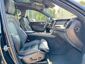 Volvo  T8 AWD R-DESIGN - Luft - 360 - Pilot - 21'