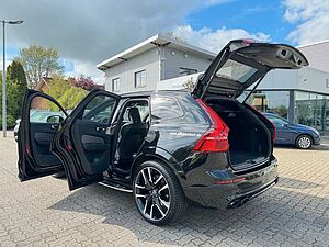 Volvo  B5 D AWD ULTIMATE DARK - Luftfahrw. - HEICO