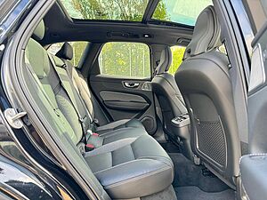 Volvo  B5 D AWD ULTIMATE DARK - Luftfahrw. - HEICO