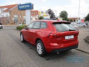 Volvo  Momentum 2WD D4 EU6d-T, Klima, Navigation