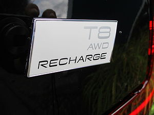 Volvo  T8 Recharge AWD R-Design