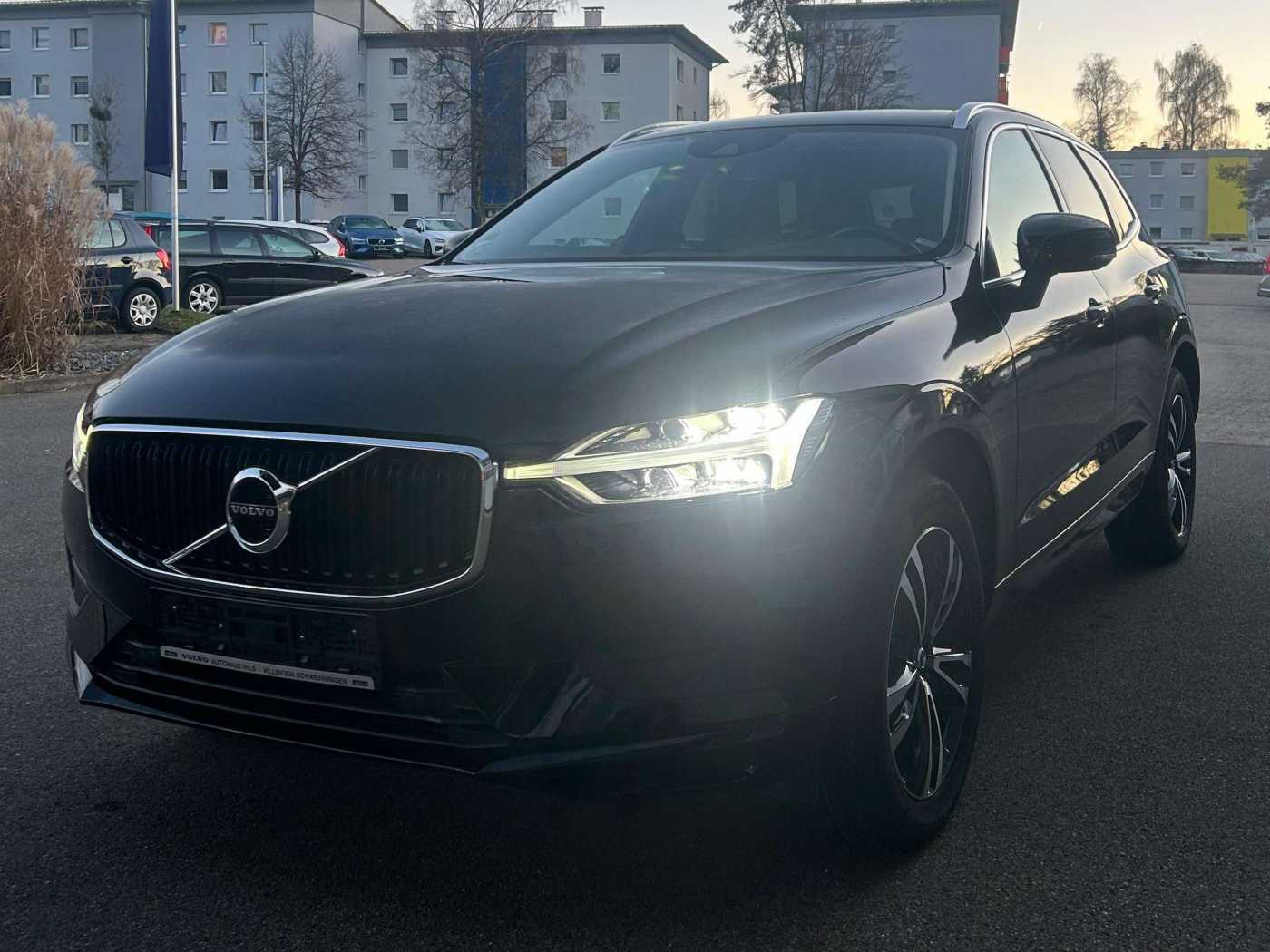 Volvo  Momentum Pro AWD