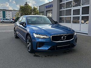 Volvo  R Design Recharge Plug-In Hybrid AWD