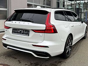 Volvo  Polestar Engineered Recharge Plug-In Hybrid AWD