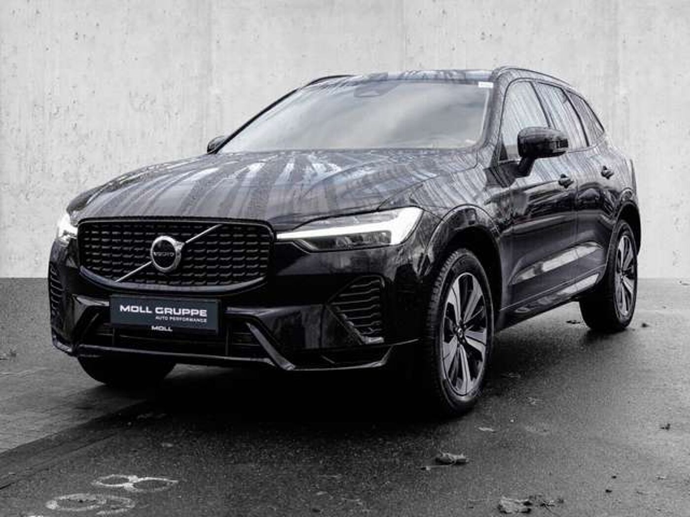 Volvo  AWD Plus Dark Plug-In ACC EL. HECK KEYLESS