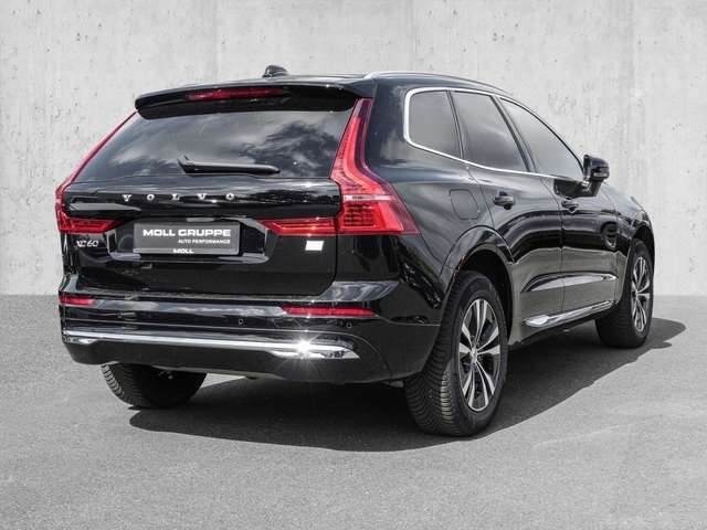 Volvo  T6 AWD Essential Plug-In Pano Sthz. LED