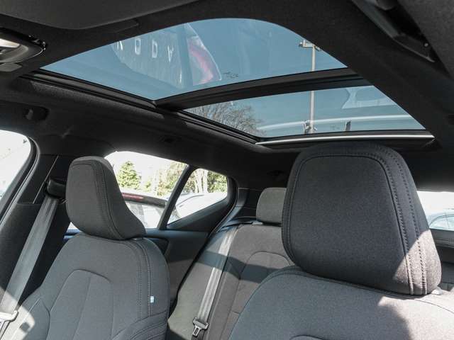 Volvo  P8 Pure Electric 2WD Ultimate Pano 360Grad