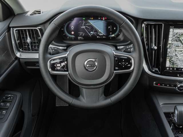 Volvo  B4 AWD Plus Sthz. LED