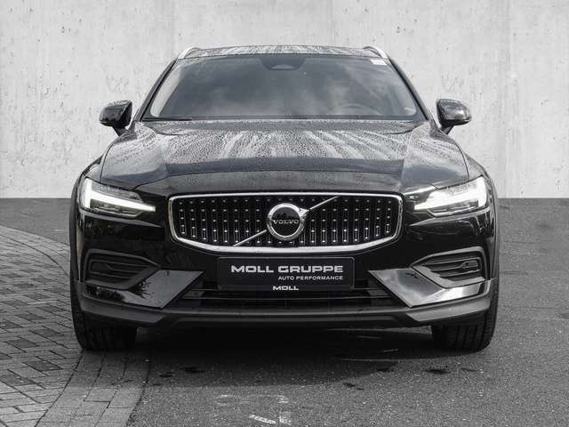 Volvo  B4 AWD Plus MATRIX  Sthz.
