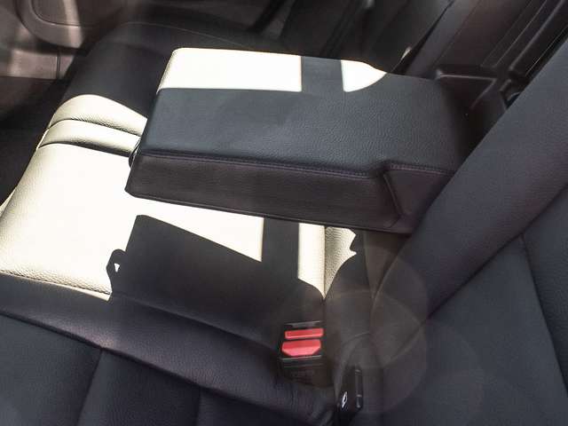 Volvo  B4 AWD Plus ACC LED