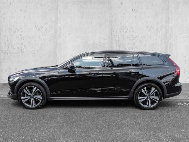 Volvo  B4 AWD Plus ACC LED