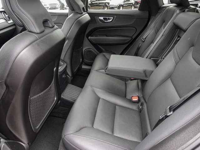 Volvo  T8 AWD Ultra Dark MATRIX ACC AUT EL. HECK LM