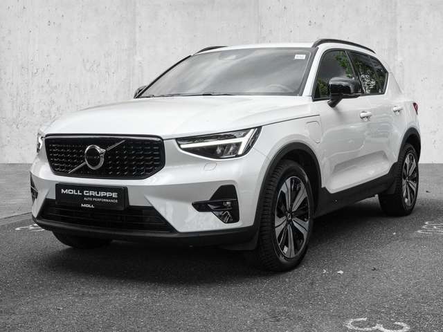 Volvo  T4 2WD Ultimate Dark Plug-In Pano Navi