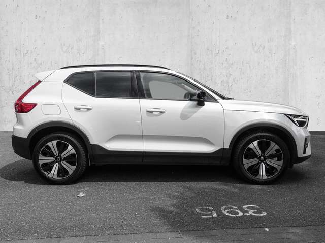 Volvo  T4 2WD Ultimate Dark Plug-In Pano Navi