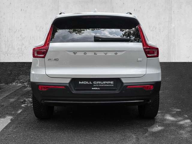 Volvo  T4 2WD Ultimate Dark Plug-In Pano Navi