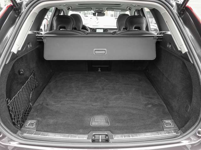 Volvo  T6 AWD Inscription Expr. Plug-In Pano LED Harman/K