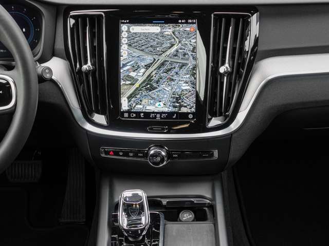 Volvo  B4 AWD Plus MATRIX  Harman/Kardon