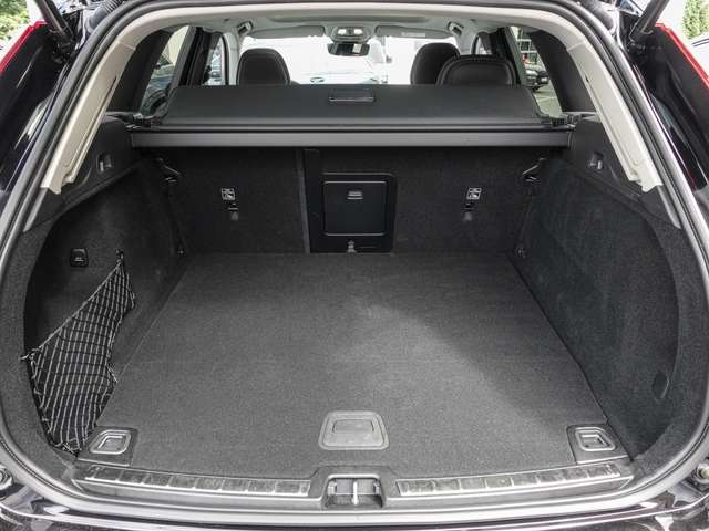 Volvo  T6 AWD Inscription Expr. Plug-In Sthz. LED ACC
