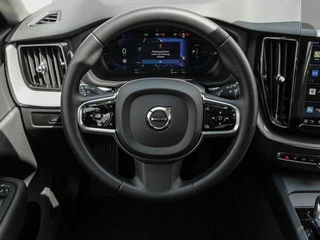 Volvo  T8 Twin Engine AWD R Design Plug-In ACC LED 360Gra