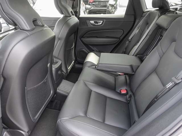 Volvo  T8 Twin Engine AWD R Design Plug-In ACC LED 360Gra