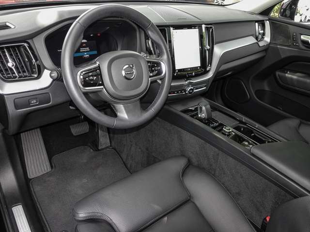 Volvo  B4 2WD Inscription Pano 360Grad LED