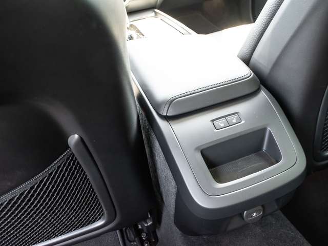 Volvo  B4 (Diesel) AWD Plus LED 360Grad