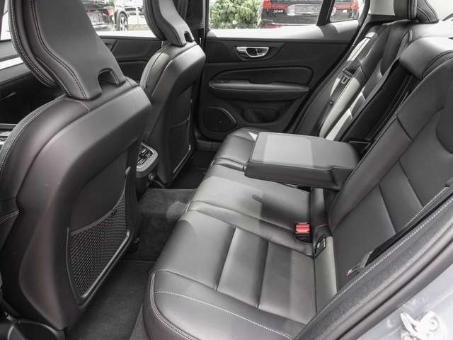 Volvo  B5 AWD Ultimate Dark Sthz. Head UP Schiebedach