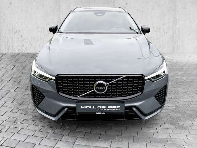 Volvo  B4 AWD Plus Dark MATRIX ACC AUT EL. HECK LM