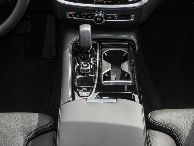 Volvo  T6 Twin Engine AWD Plus Bright Plug-In