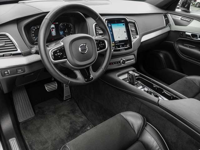Volvo  B5 AWD R-Design Pano 360Grad ACC