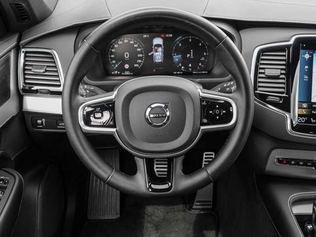 Volvo  B5 AWD R-Design Pano 360Grad ACC