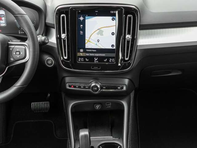 Volvo  T4 2WD Core Plug-In LED Kamera