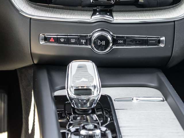 Volvo  T6 Twin Engine AWD R Design Plug-In Sthz. LED