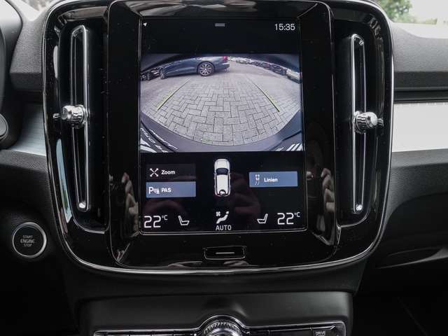 Volvo  T4 2WD Core Plug-In LED Kamera