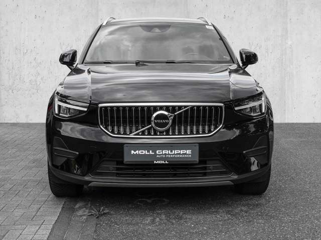 Volvo  T4 2WD Core Plug-In LED Kamera