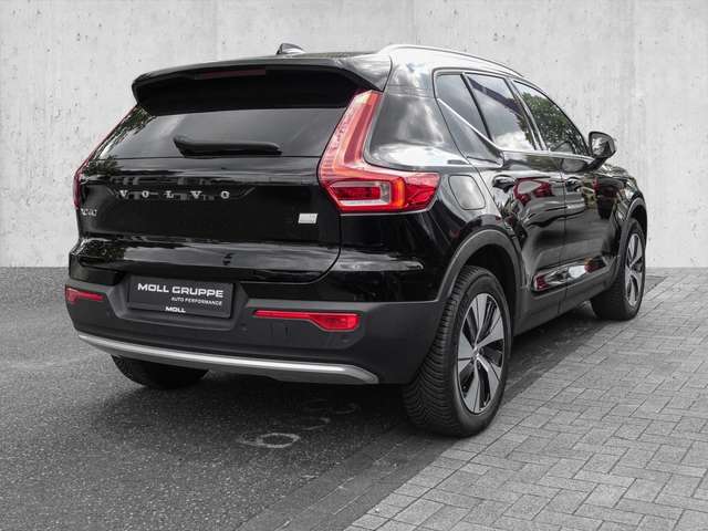 Volvo  T4 2WD Core Plug-In LED Kamera