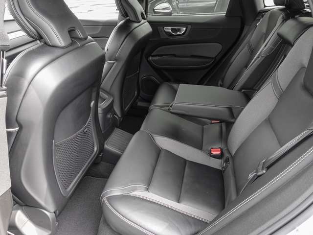Volvo  T8 Twin Engine AWD R Design Plug-In Pano Sthz. LED