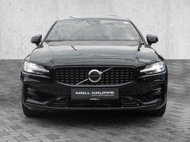 Volvo  B5 AWD Ultimate Dark AWD Head UP ACC LED