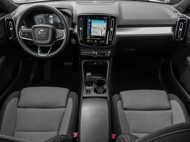 Volvo  T4 2WD Core Plug-In Recharge AHK LED 360Grad
