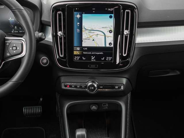 Volvo  T4 2WD Core Plug-In Recharge AHK LED 360Grad