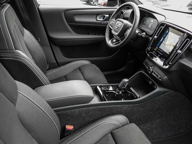 Volvo  T4 TwinEng 2WD R-Design Plug-In
