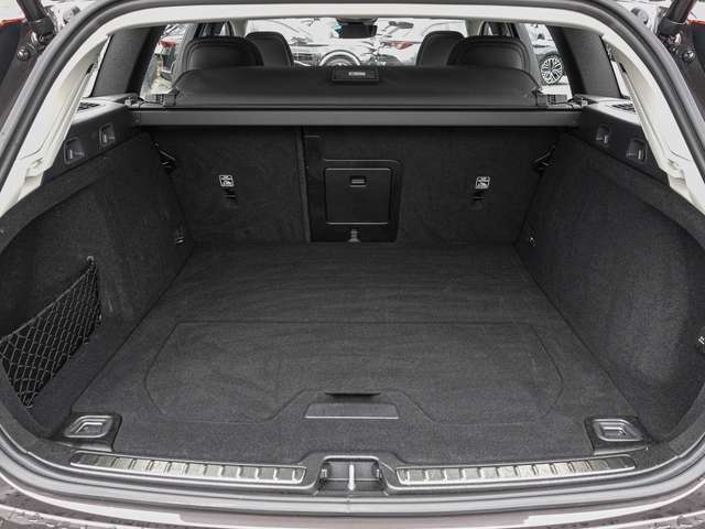 Volvo  B4 AWD Ultimate Pano ACC