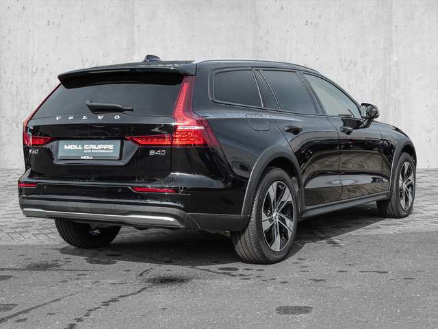Volvo  B4 AWD Plus LED 4xShz.