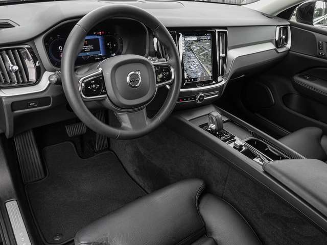 Volvo  B4 AWD Plus LED 4xShz.