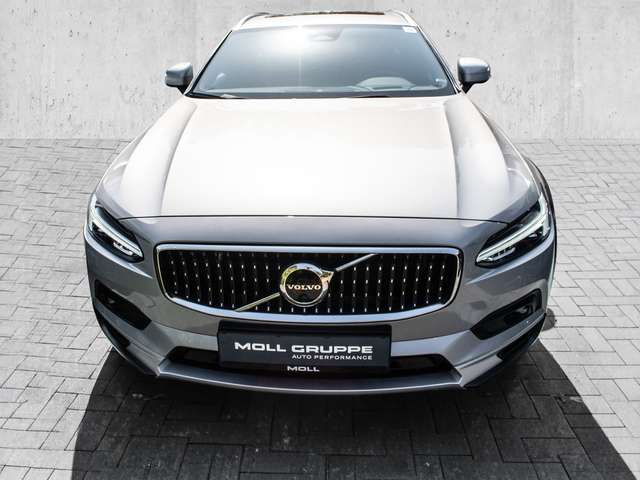 Volvo  B5 AWD Ultimate Pano LED